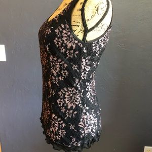 Sz. S Double layer tank with ruffled bottom